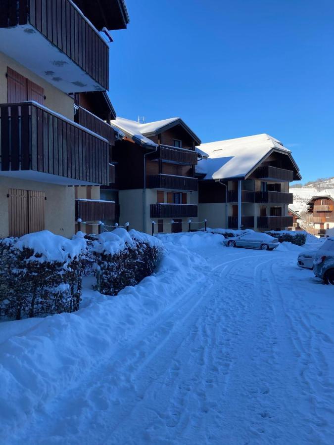 Appartement 2 Pieces Pieds Des Pistes Terrasse Face A La Montagne Bernex Exterior photo